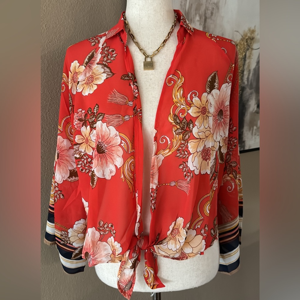 Floral Tie-Front Blouse - Red - Picture 11 of 14